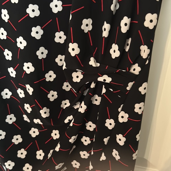 Anne Klein sleeveless shell - Picture 2 of 10